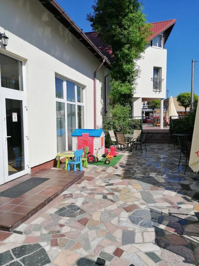 Dziwnow Wczasowisko Apartment Exterior photo